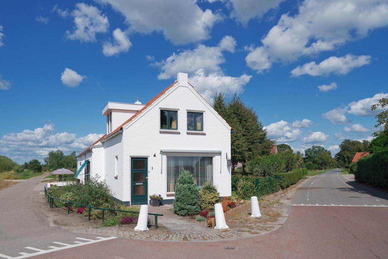 De Stal Hotel Kaatsheuvel Bagian luar foto